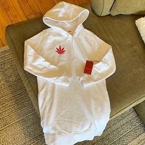 MedMen Elongated Women’s Hoodie - XS